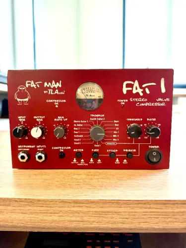 Compressor Valvulado Stereo FAT 1 - TLA Audio FAT MAN