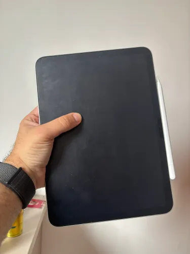 iPad 11 + Apple Pencil