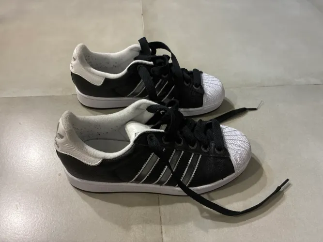Tênis Adidas Originals Super Star