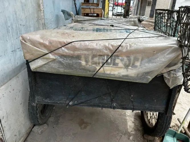 Vende-se Triciclo