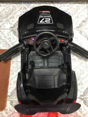Carro eletrônico infantil