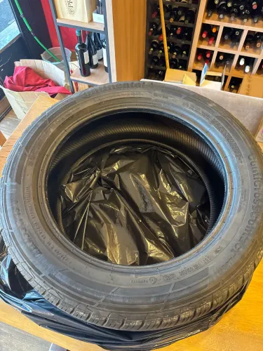 Pneu Continental 225/55 R18 98V | Apenas 5 meses de uso | R$ 400