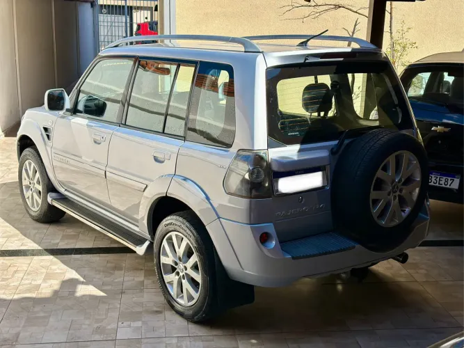 Mitsubishi Pajero TR4 2.0/ 2.0 Flex 16V 4X4 Aut. 2011