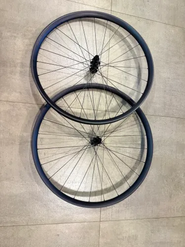 Roda MTB 29 Carbomo Boost XD 899g par
