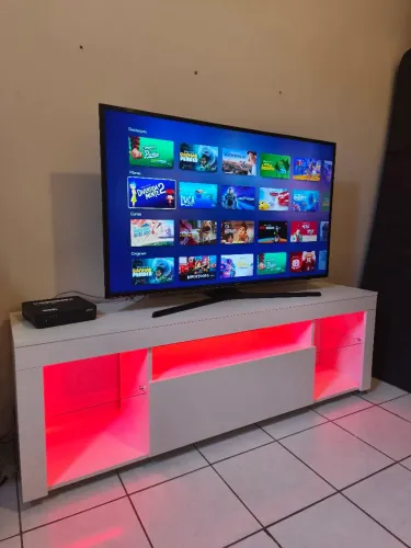 Rack para Tv até 60" estilo gamer com iluminação led