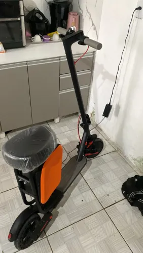 PATINETE ELÉTRICO MZY COM BANCO ?