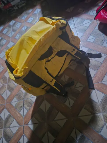 VENDO BOLSÃO 