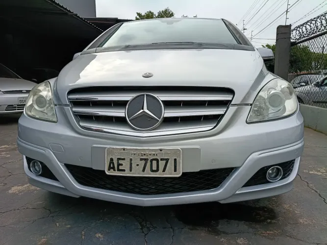 Mercedes-Benz Classe B 180 1.7 116cv Aut. 2011