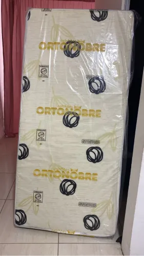 Colchão solteiro espuma D33 