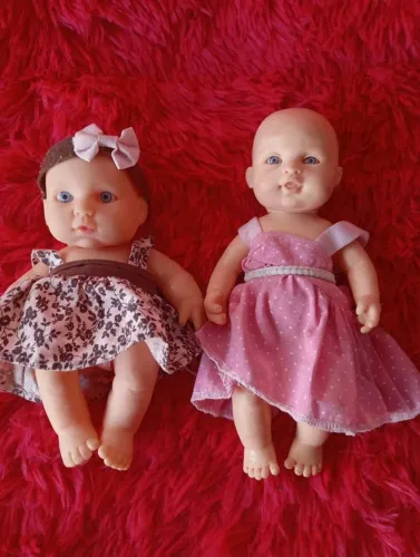 2 bonequinhas 