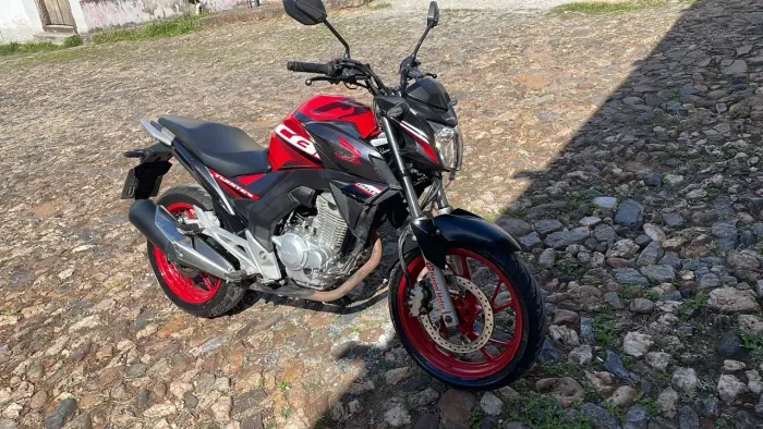 HONDA CB250 TWISTER CBS