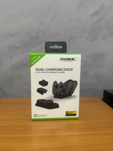 Dock Estação Carregador Duplo Dobe + Baterias para Controle Xbox One S/X