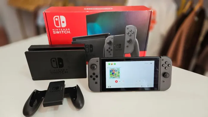 Nintendo switch na caixa