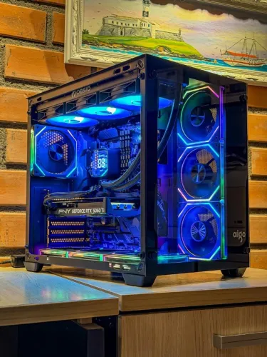 PC Gamer Aquário | RTX 5060 Ti + Ryzen 7 5700X3D | X570 TUF Wi-Fi | 32GB | NVME 1TB