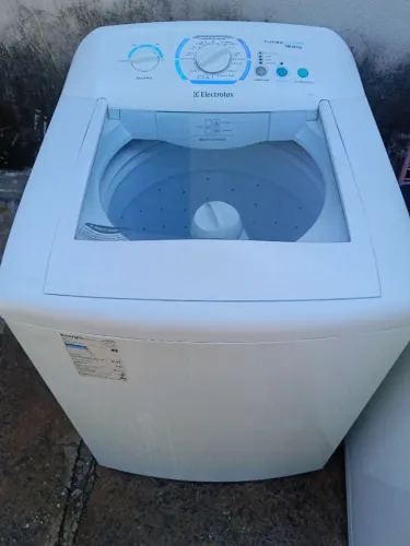 Máquina de lavar roupas Eletrolux 12 kg