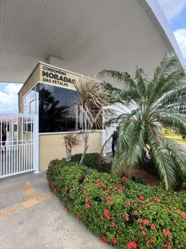 ALUGUEL Casa Plana Condomínio Pétalas 2 QUARTOS