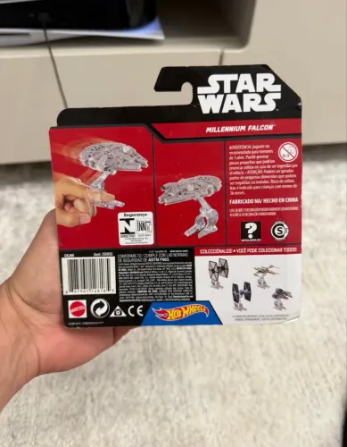 Millenium Falcon hot wells lacrado