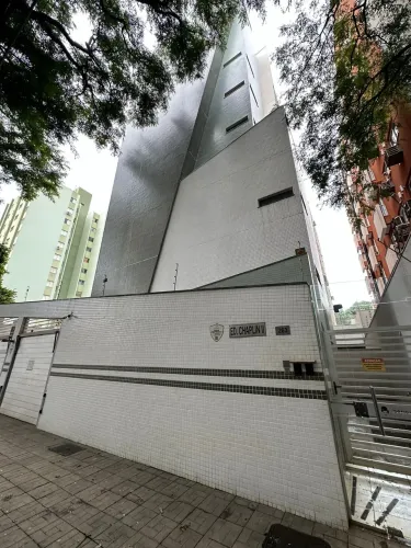 Locação - Kitnet na Zona 07 em Maringá!