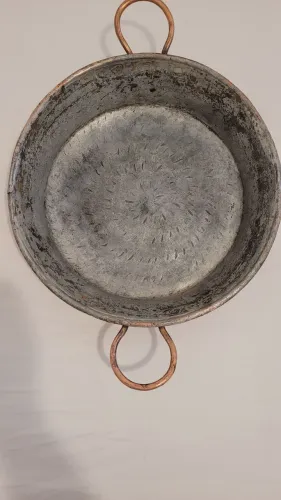 Tacho de cobre antigo de paella.