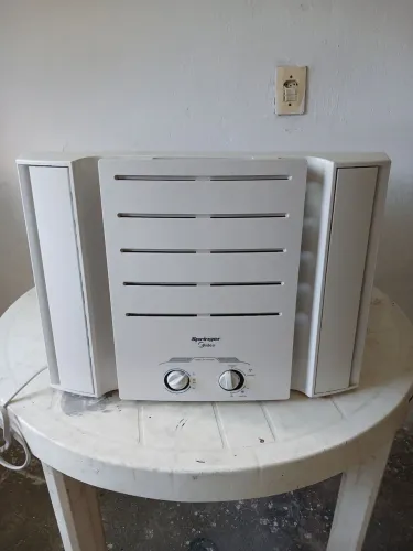 Ar-condicionado springer 7500 Btus