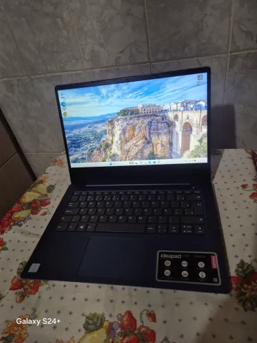 Notebook lenovo ultrafino core i5 top 8gb ram DDR4 com nvme SSD
