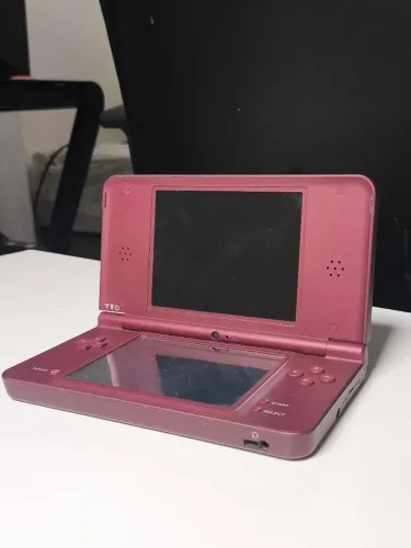 Nintendo DSi XL Desbloqueado
