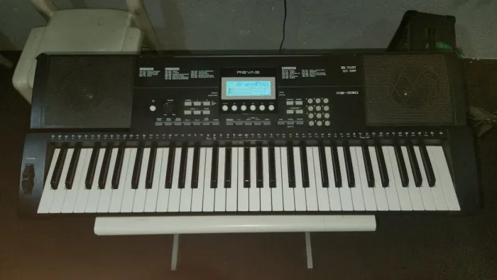TECLADO REVAS KB 330 PRA SAIR HOJE