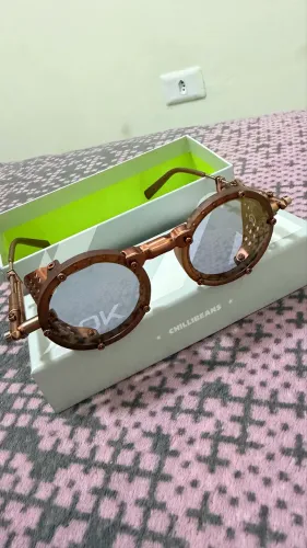 Óculos novo do Alok