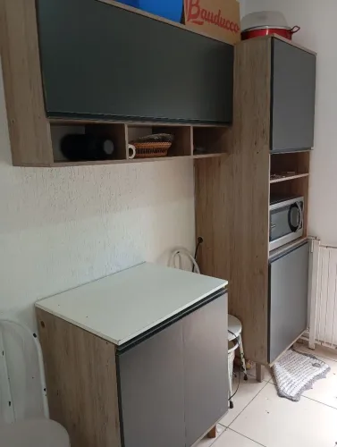 Vendo jogo de cozinha completo com pia com tampão por 800 reais no WhatsApp *