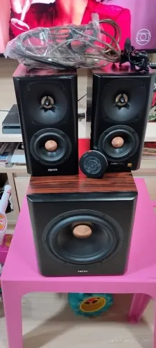 Caixa de som edifier S360 DB