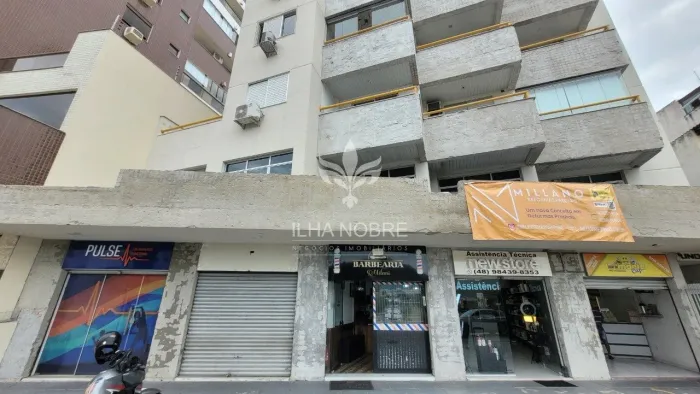 Loja para aluguel no Shopping Trindade a 600m da UFSC Florianópolis com 47m²