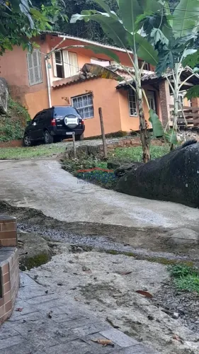 Sobrado à venda em Ubatuba - Prumirim