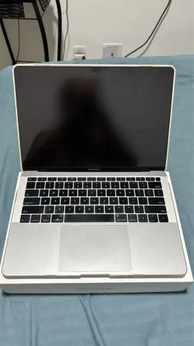 MacBook Air Retina 13? 2018 - Muito conservado