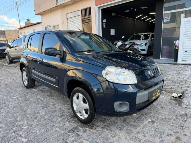 Fiat Uno Vivace Celeb. 1.0 EVO F.flex 8V 5P 2011