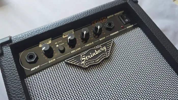Amplificador Guitarra Strinberg SG-15