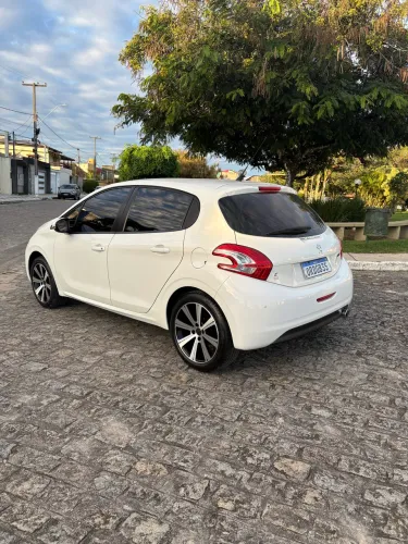 Peugeot 208 Active/active Pack 1.5 Flex 8V 5P 2014