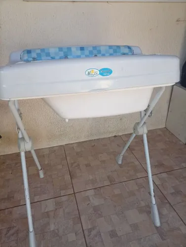 Banheira com suporte trocador ?