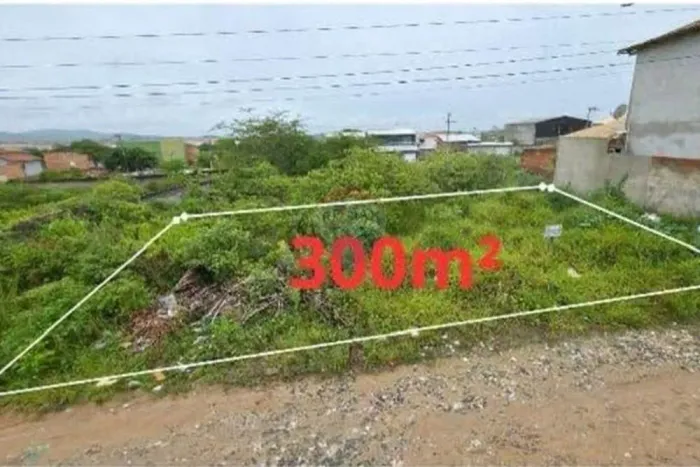 À venda terreno de 250 m²  Colinas do Peró