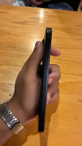 Iphone 16 com capas, caixa e cabo ACEITO TROCA E OFERTA!!!!