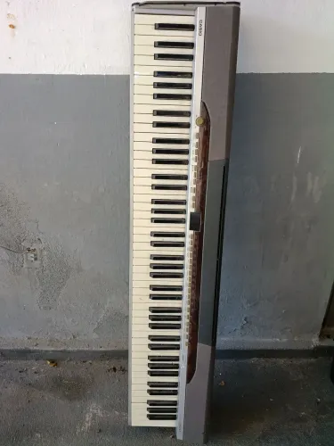Vendo teclado Casio para retirada de peças