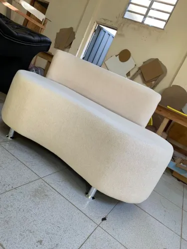 Sofá orgânico para seu conforto e um ambiente aconchegante 