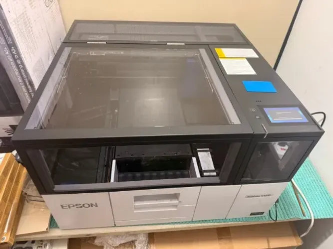 Impressora UV Epson SureColor V1070 A4 - seminova e na garantia