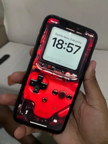 iPhone 11  