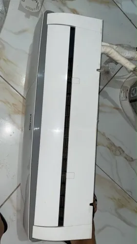 Ar-Condicionado Split Consul 9.000 BTUs Frio 220V - Excelente Estado