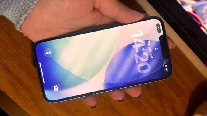 iPhone 13