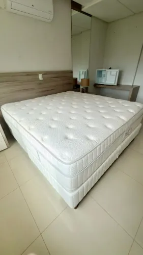 Cama King Box Pikolin New Malagá