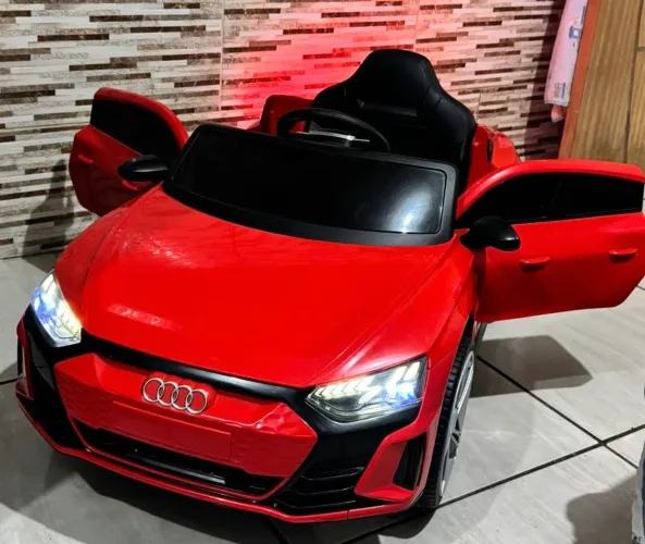 Carrinho Elétrico com Controle Remoto 