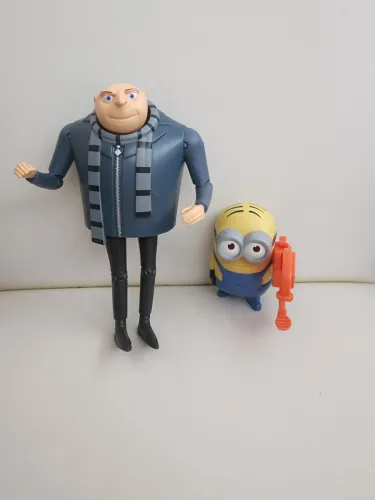 Bonecos Meu Malvado Favorito Gru e Minion Originais Estados Unidos Raros
