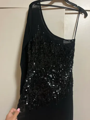 Vestido longo preto bordado alta costura 