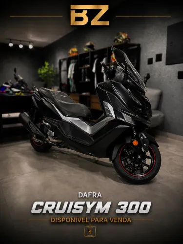 DAFRA CRUISYM 300 - Baixo Km - Impecável